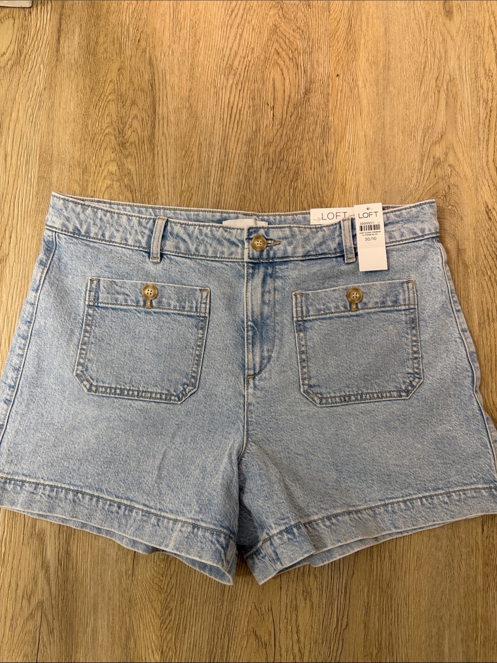 LOFT PALMER Light Blue Denim Patch-Pocket Shorts 10 NWT